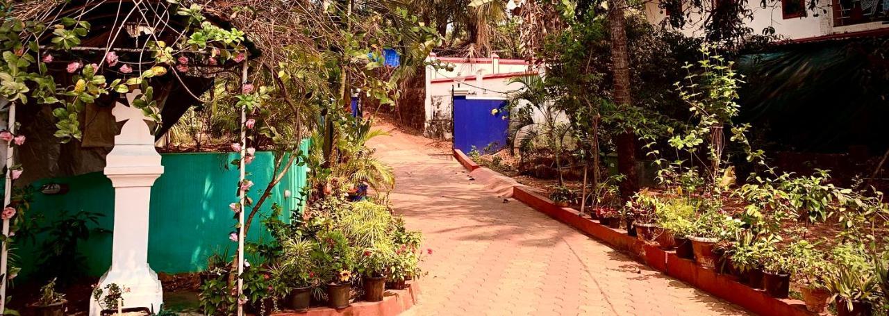 Stan-Inn, North Goa, Vagator, With Strong Wifi,Free Private Parking & Kitchen, Can Cook Where You Stay Buitenkant foto